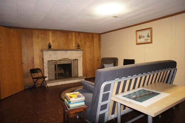 Building Photo - 2515 Mandrake Dr