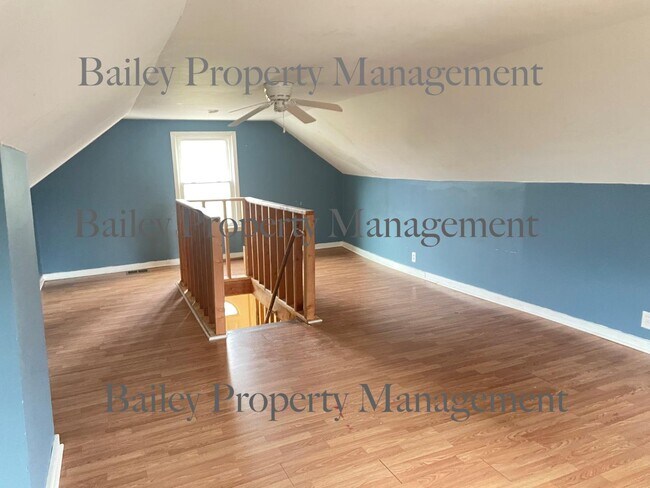 Building Photo - 4170 Hazelwood Ave