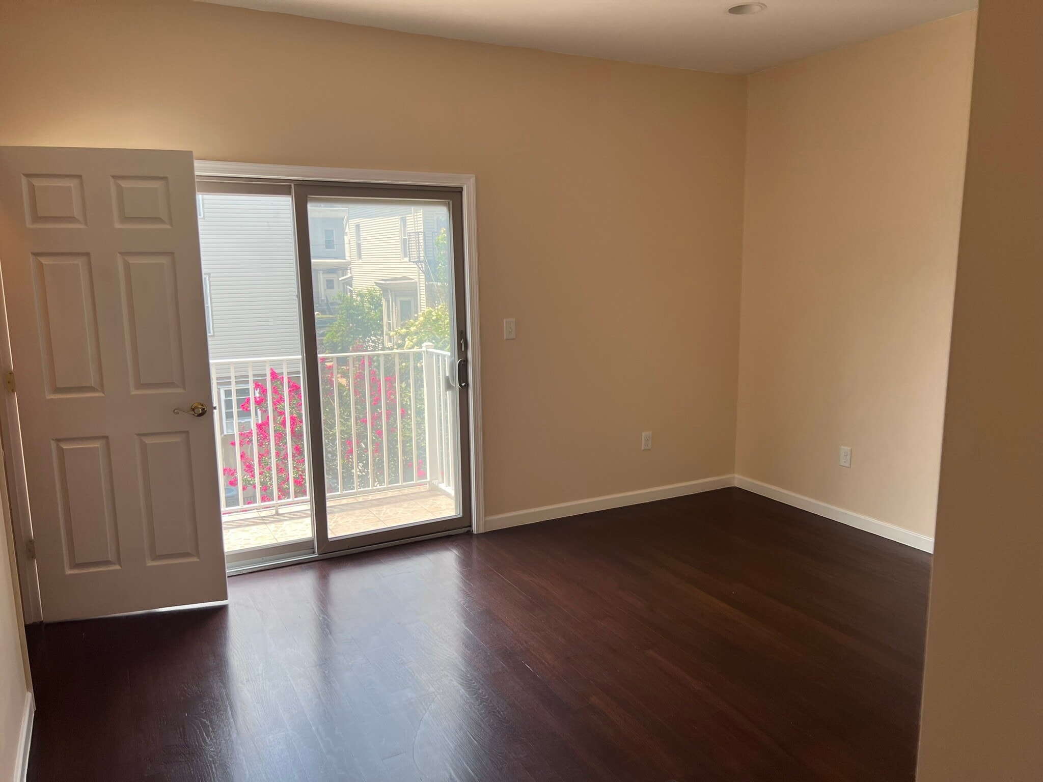 Master bedroom - 43 Ravine Ave