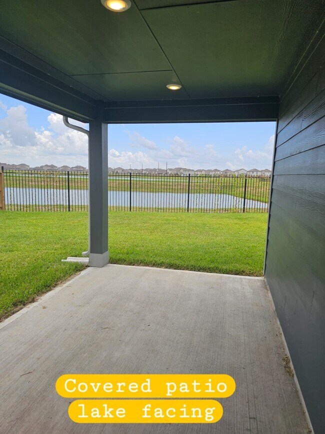 Building Photo - 1402 Copeland Dr
