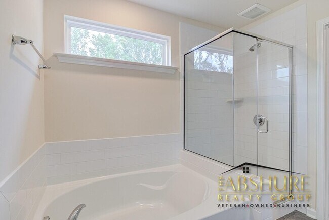 Building Photo - 2123 Water Marsh Trl