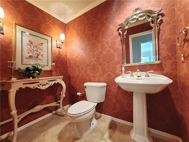 Building Photo - 5604 NW 106th St