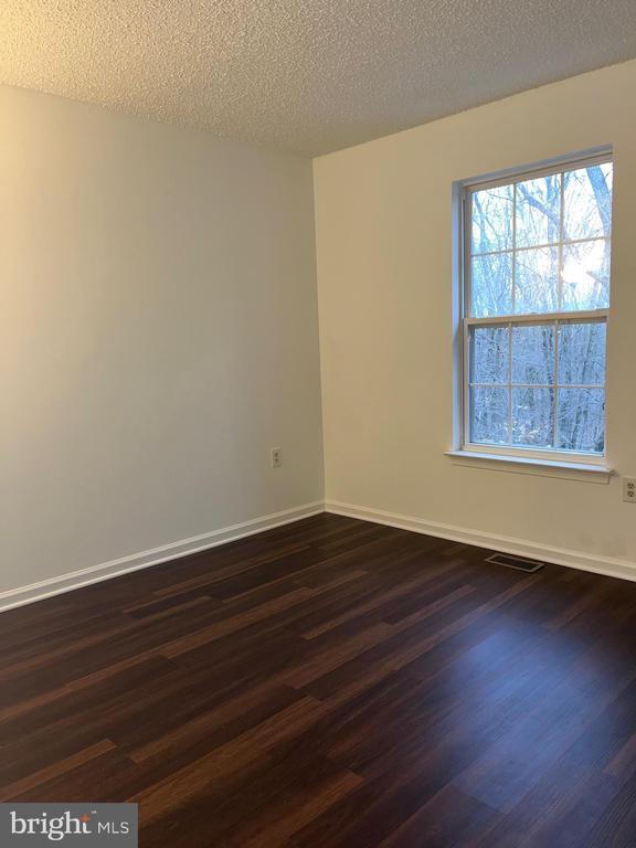 Building Photo - 15 Halstead Pl