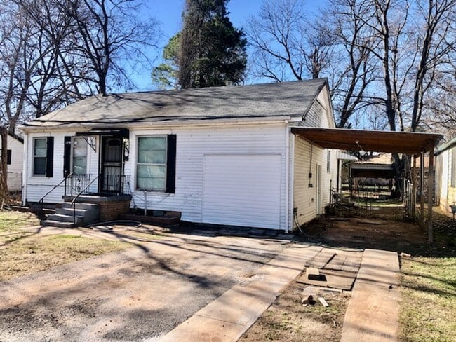 Building Photo - NEW PRICE & $300 OFF MOVE IN SPECIAL-CUTE SOUTH BOSSIER HOME-FRESH PAINT-NEW FLOORS-CLEAN