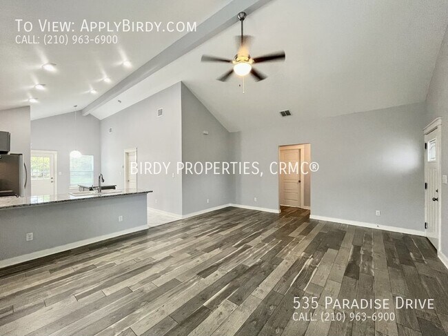 Building Photo - *3 Bed, 2 Bath Home Located Next to Canyon...