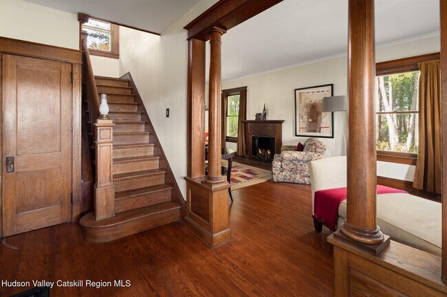 Building Photo - 703 Church Ave