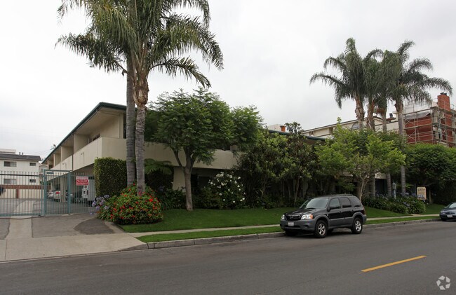 Primary Photo - Federal Apartments