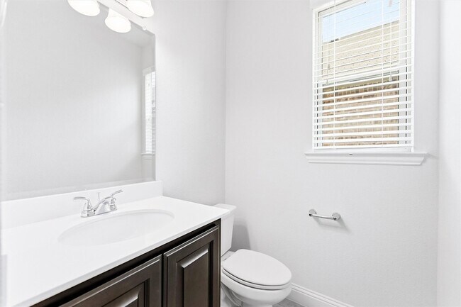 Building Photo - 5649 Salt Springs Dr