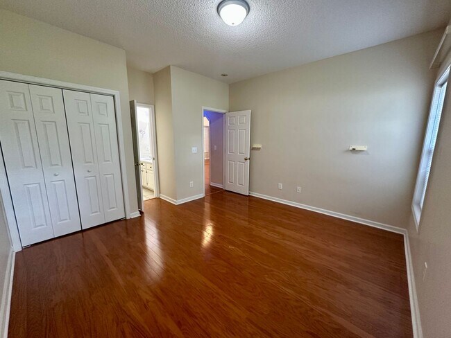 Building Photo - Timberline Meadows