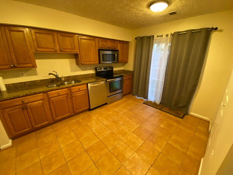 Building Photo - 14002 Walter Bowie Ln