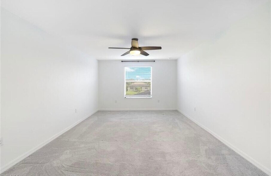 Master bedroom - 2340 Feather Brook Ln