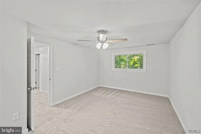 Building Photo - 3907 Harvette Dr