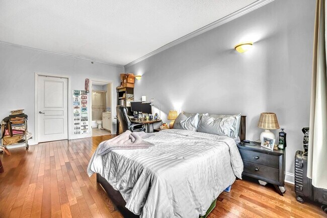 Building Photo - 4315 PARK Ave