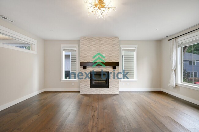 Building Photo - Spacious 4-Bed Retreat with 3.5 Baths in Bothell – Your Dream Home Awaits!