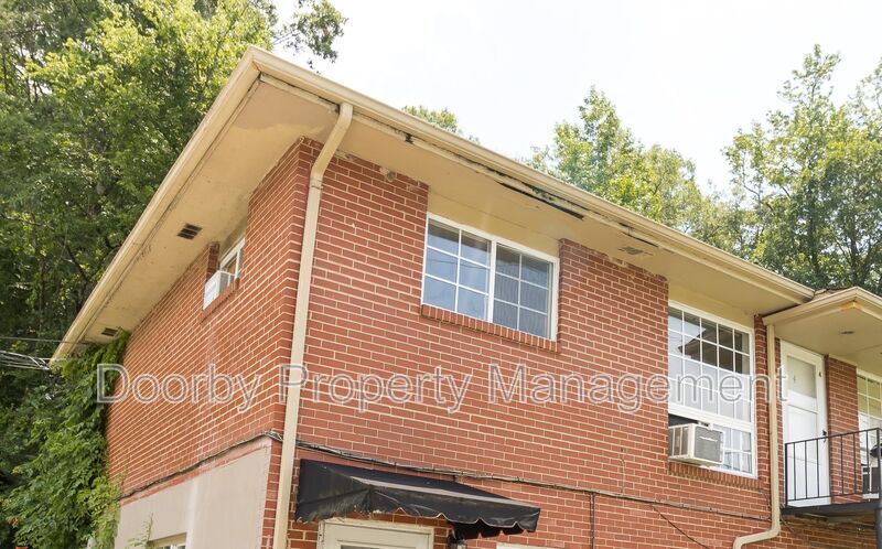 Building Photo - 918 Hamilton Ave