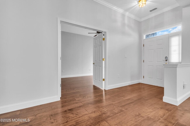 Building Photo - 8 Park Ridge Way