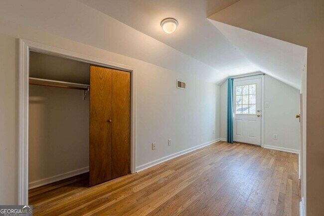 Building Photo - 1977 N Decatur Rd