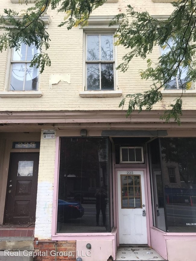 225 Clinton Ave 225 Clinton Ave Albany NY 12210 Apartment Finder