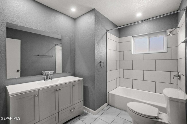 Building Photo - 11200 Warcloud Ave