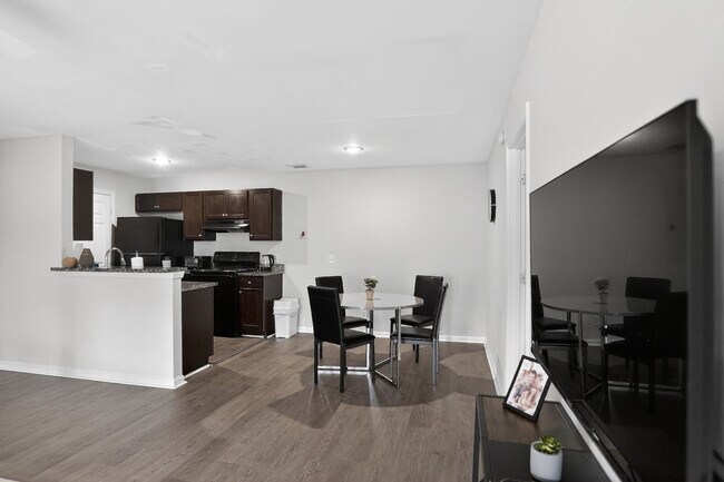 Building Photo - 100 Royal Prince Ln