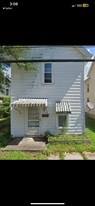 Building Photo - 305 Allen Ln SE