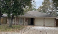 Building Photo - 23118 Bayleaf Dr