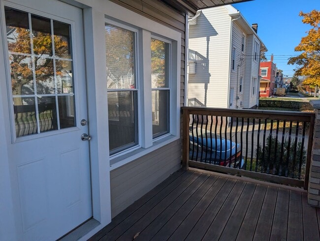 Building Photo - 1560 Coutant Ave