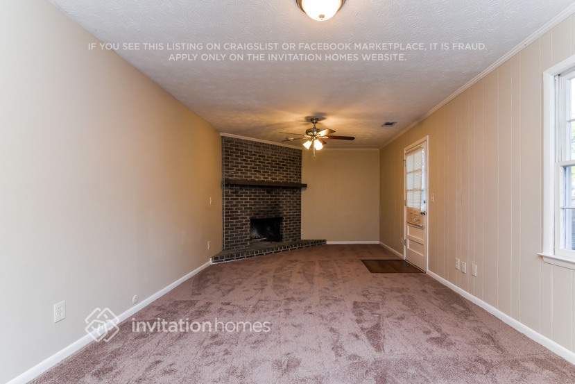 Building Photo - 3396 San Antonio Dr