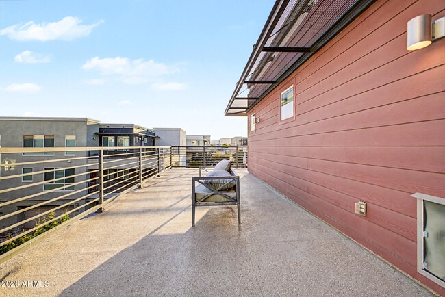 Building Photo - 1250 Abbey Ln