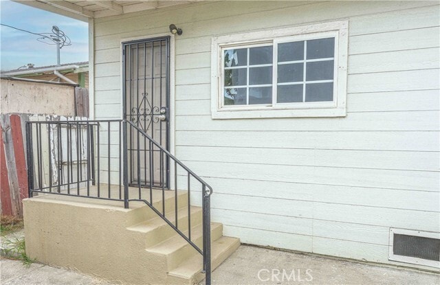Building Photo - 2060 Orange Ave