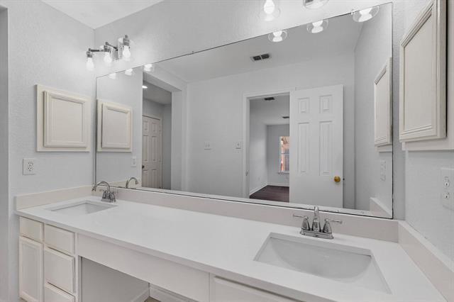 Building Photo - 328 Cortland Cir