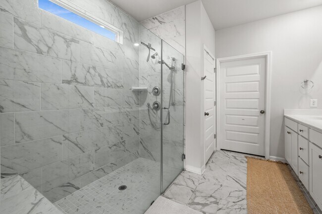 Building Photo - 119 Holloway Hl