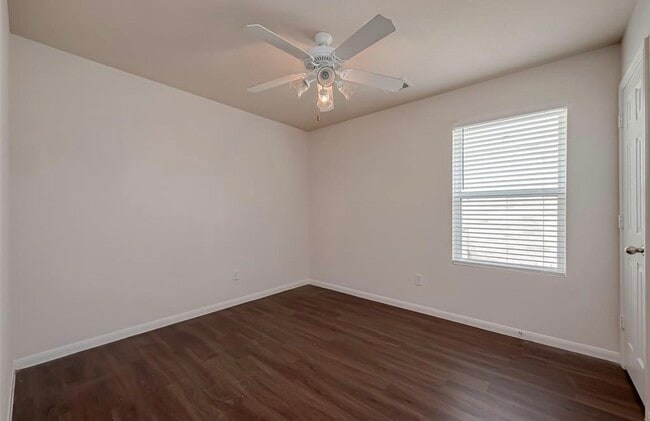 Building Photo - 5242 Espuela Ln