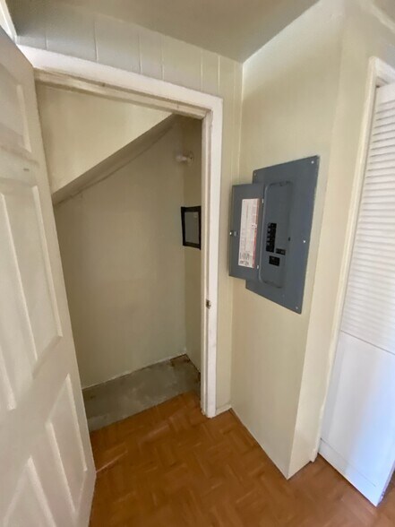 Building Photo - 1171 Grand Terrace Dr