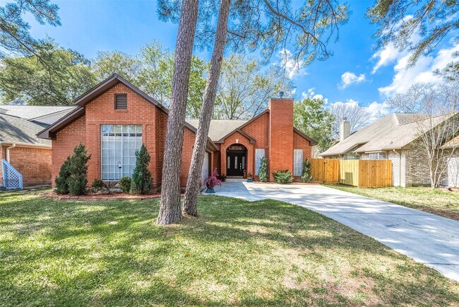 Building Photo - 5439 Fern Park Dr
