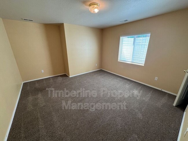 Building Photo - 16259 Windy Creek Dr