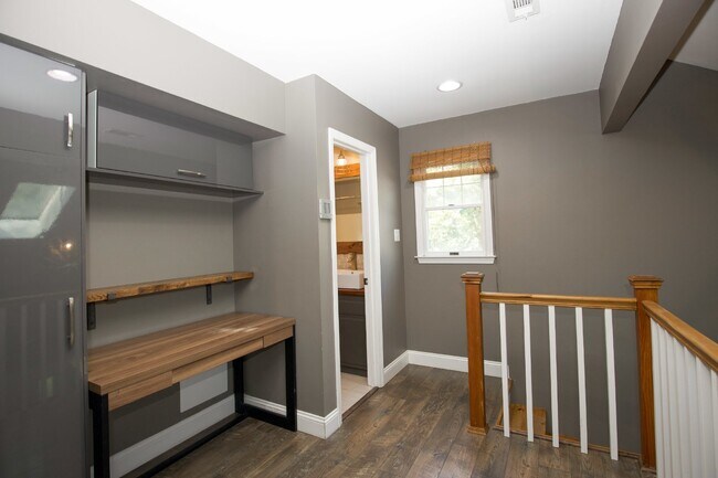 Building Photo - "3-Bedroom Home on Fox Hunt Lane in Southern Pines – Cozy Living Awaits!"