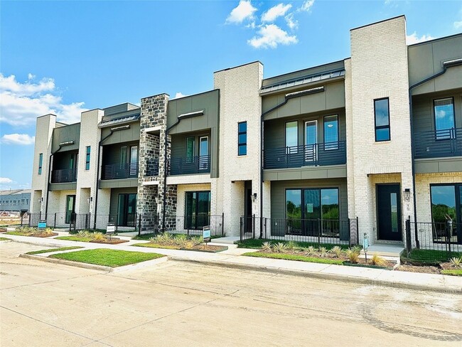 Building Photo - 1207 Doris May Dr