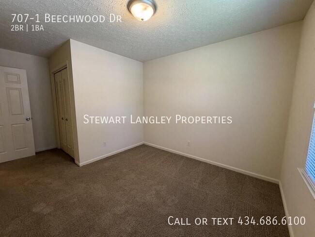 Building Photo - 707 Beechwood Dr