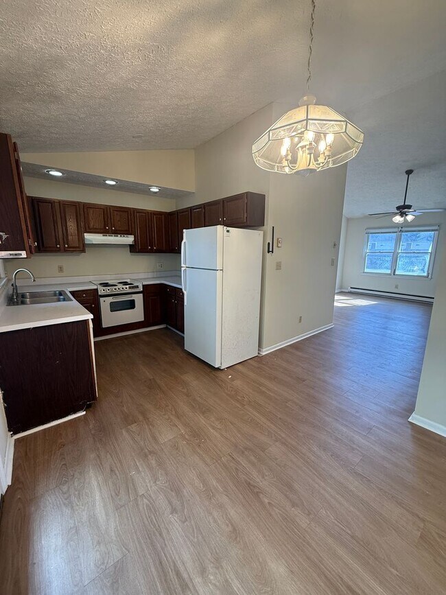 Building Photo - power260