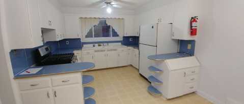 Building Photo - 28 Yellowbrook Rd