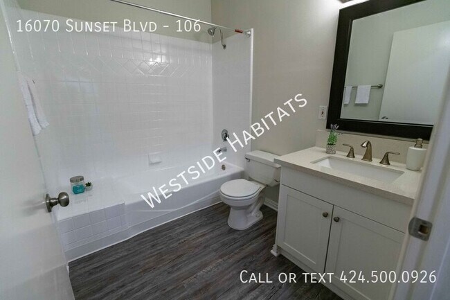 Building Photo - 16070 Sunset Blvd