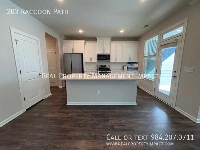 Building Photo - 203 Raccoon Path