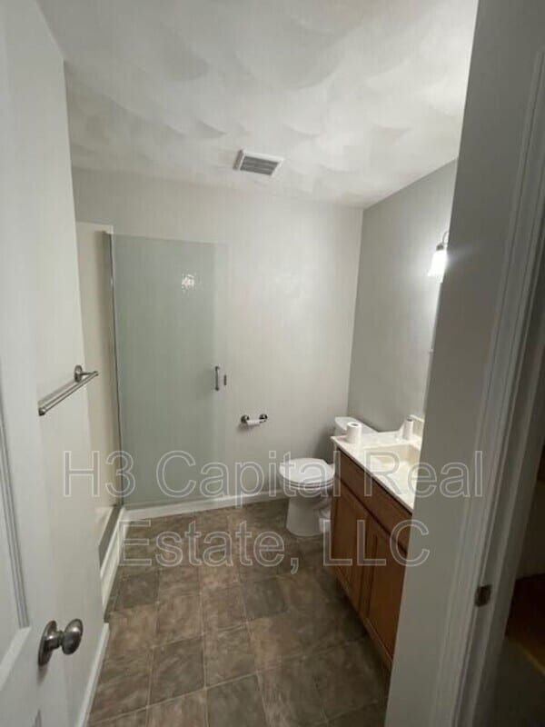 Building Photo - 130 Brookview Dr