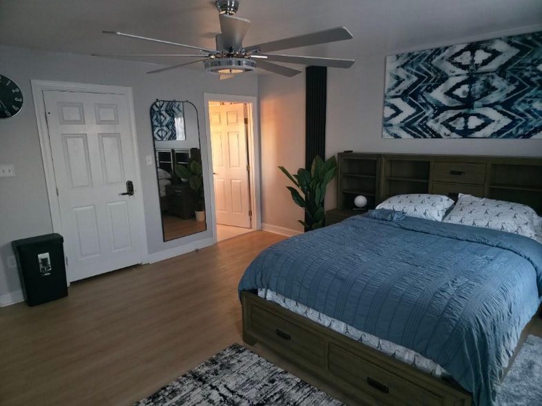 Primary Photo - 111 Fawn Hill Rd