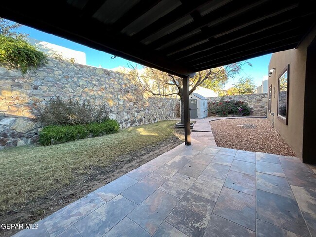 Building Photo - 7349 Skyrocket Dr