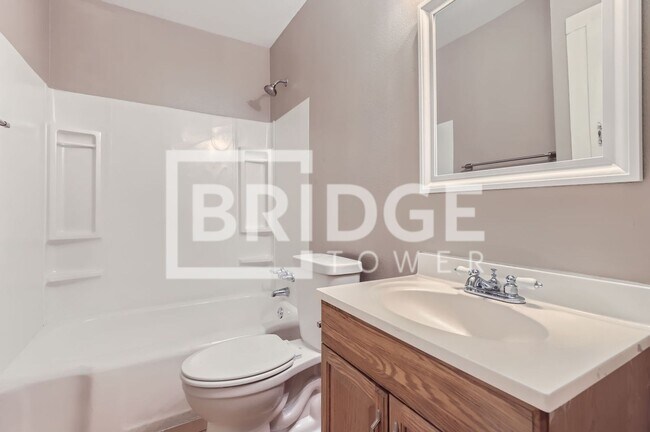 Building Photo - 224 E Boyd St