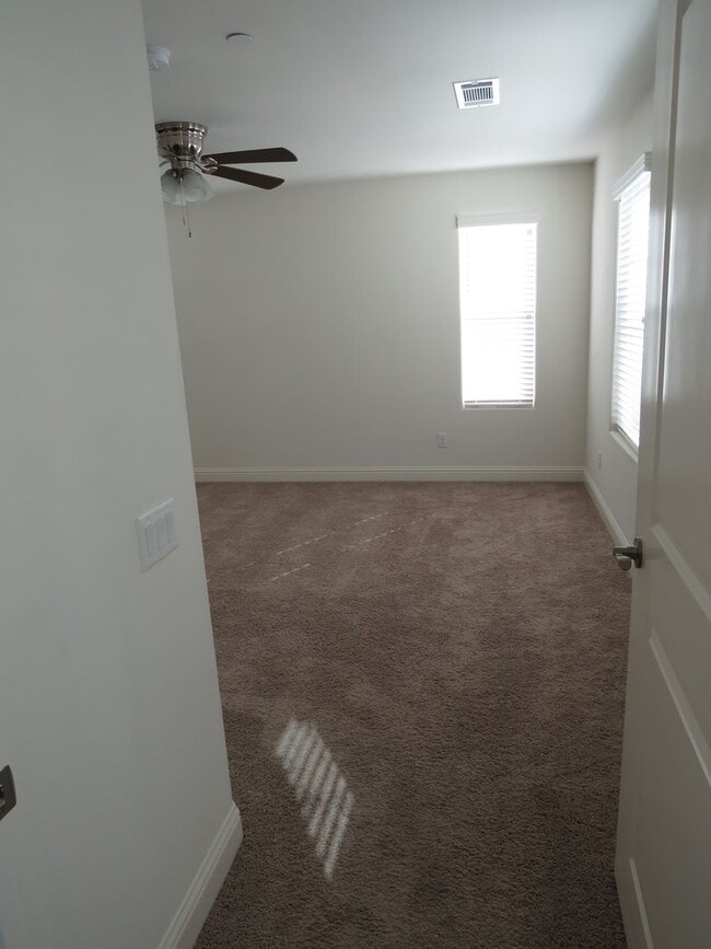 Building Photo - 1179 Wild Star Wy