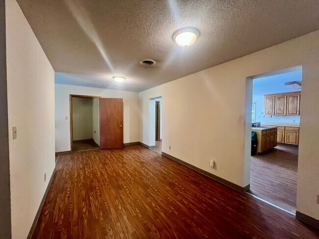 Building Photo - 2607 County Rd 7714