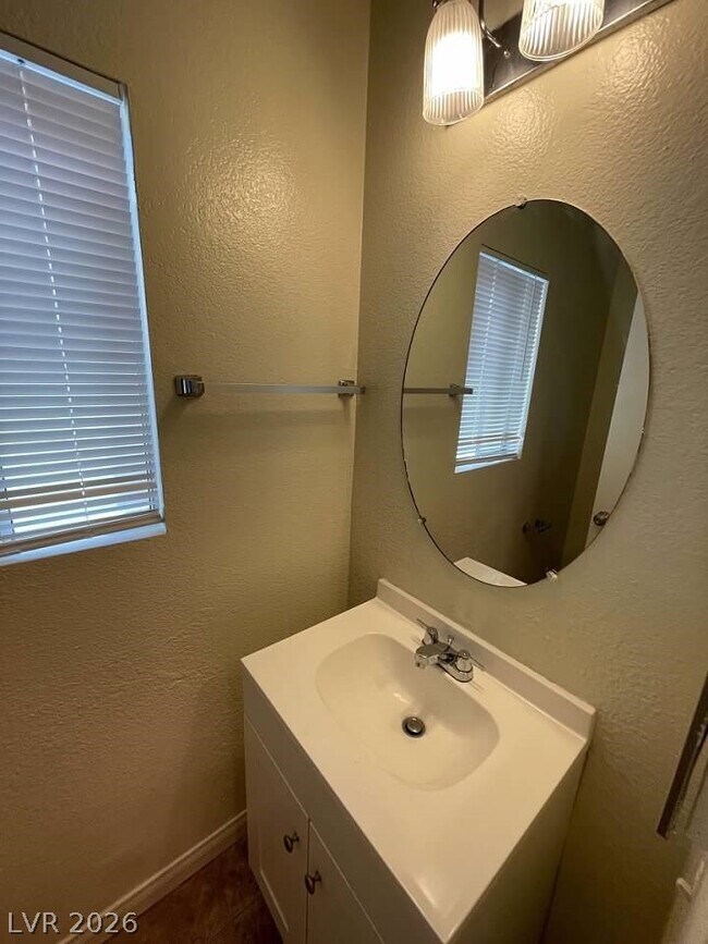 Building Photo - 8829 Cornwall Glen Ave